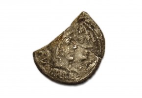 CORDIA. denario 46 a J.C.