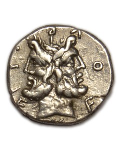 FURIA. denario 119 a J.C.